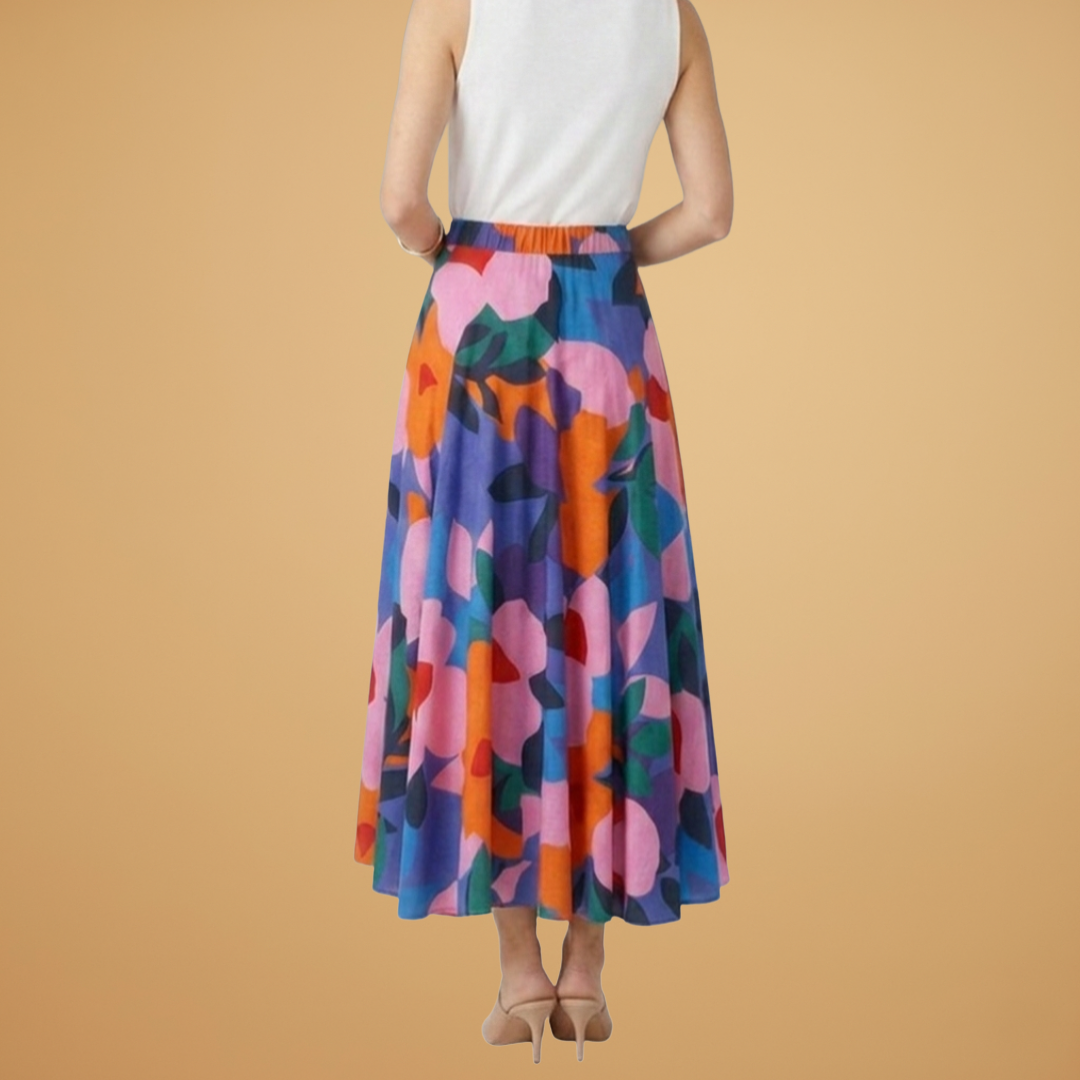 Women’s Skirt with Elastic Waistband and Modern Graphic Design