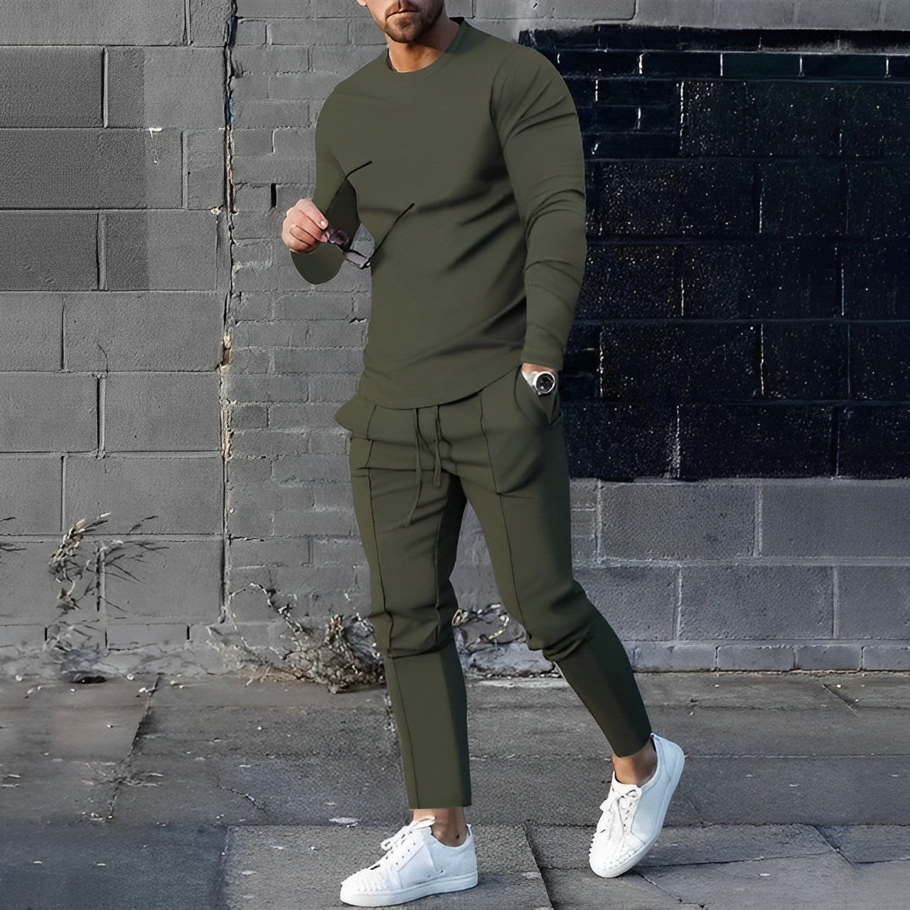 Modern and Trendy Sweatshirt and Trousers Set for Men