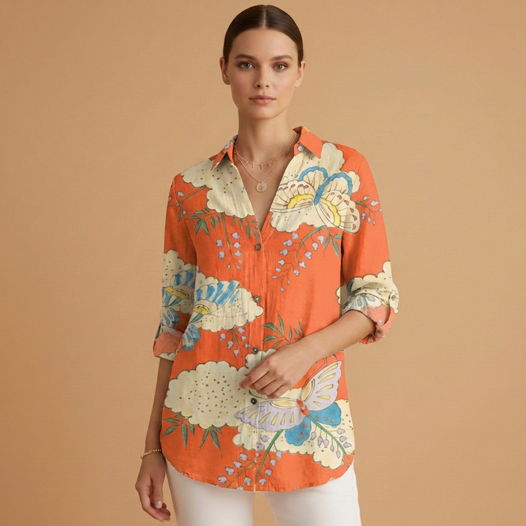 Women’s Blouse with Collar and Button Fastening
