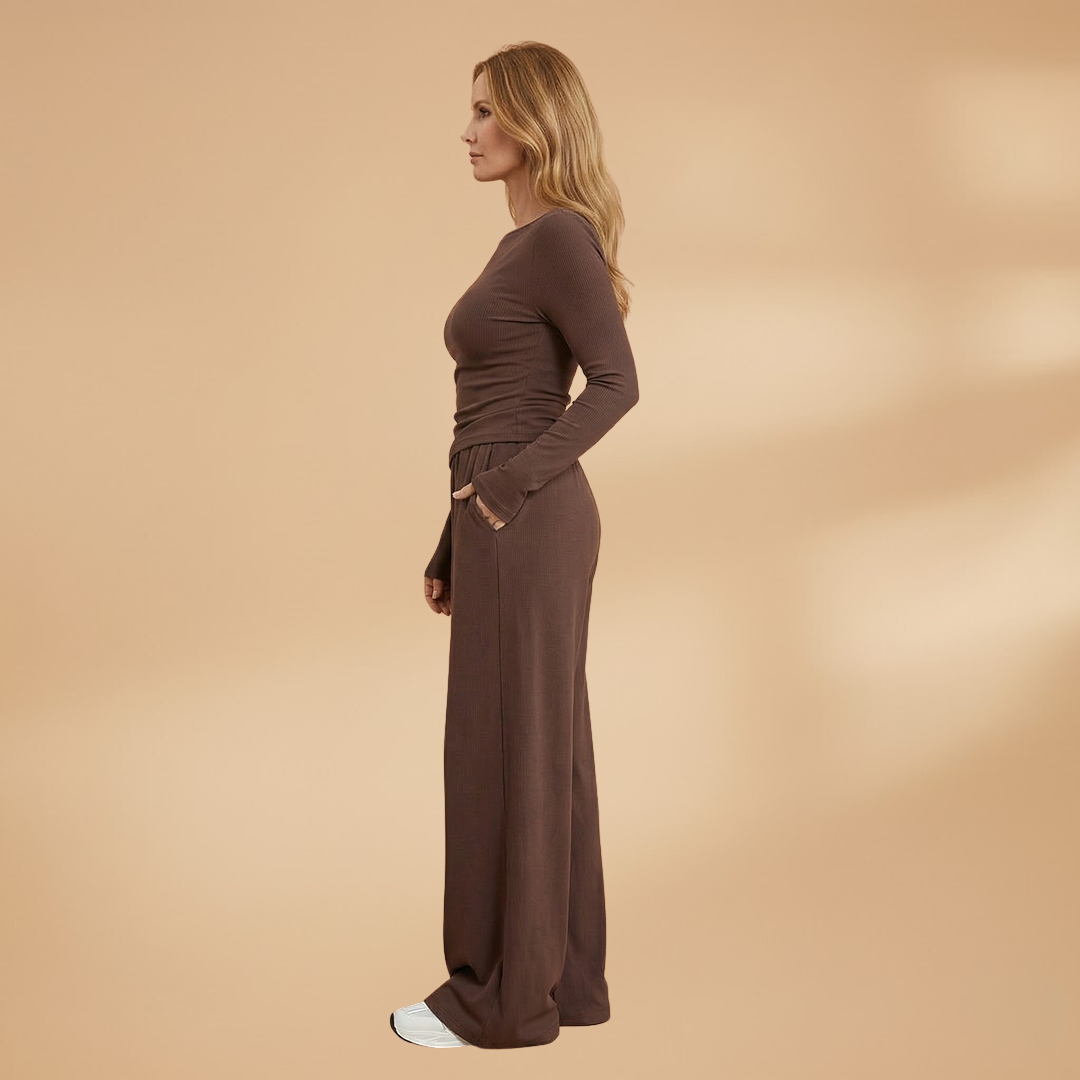 Women's Elegant Trousers Set with Relaxed Fit and Plain Surface