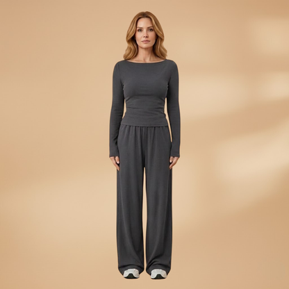 Women's Elegant Trousers Set with Relaxed Fit and Plain Surface