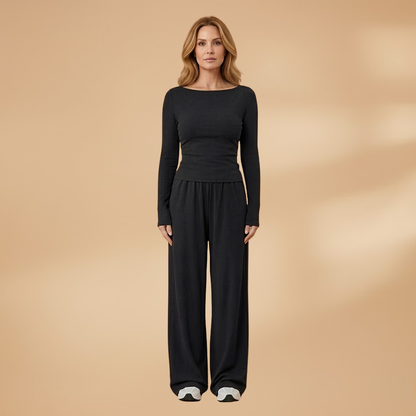 Women's Elegant Trousers Set with Relaxed Fit and Plain Surface