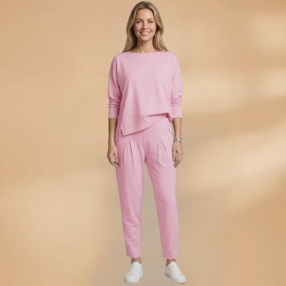 Women’s Two-Piece Set with Round Neck and Tapered Trousers