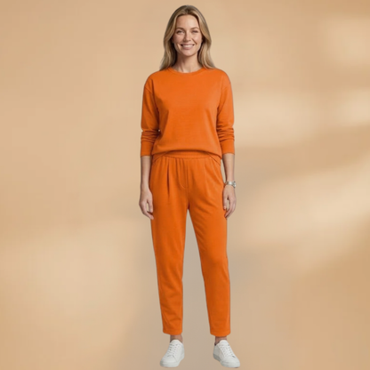 Women’s Two-Piece Set with Round Neck and Tapered Trousers