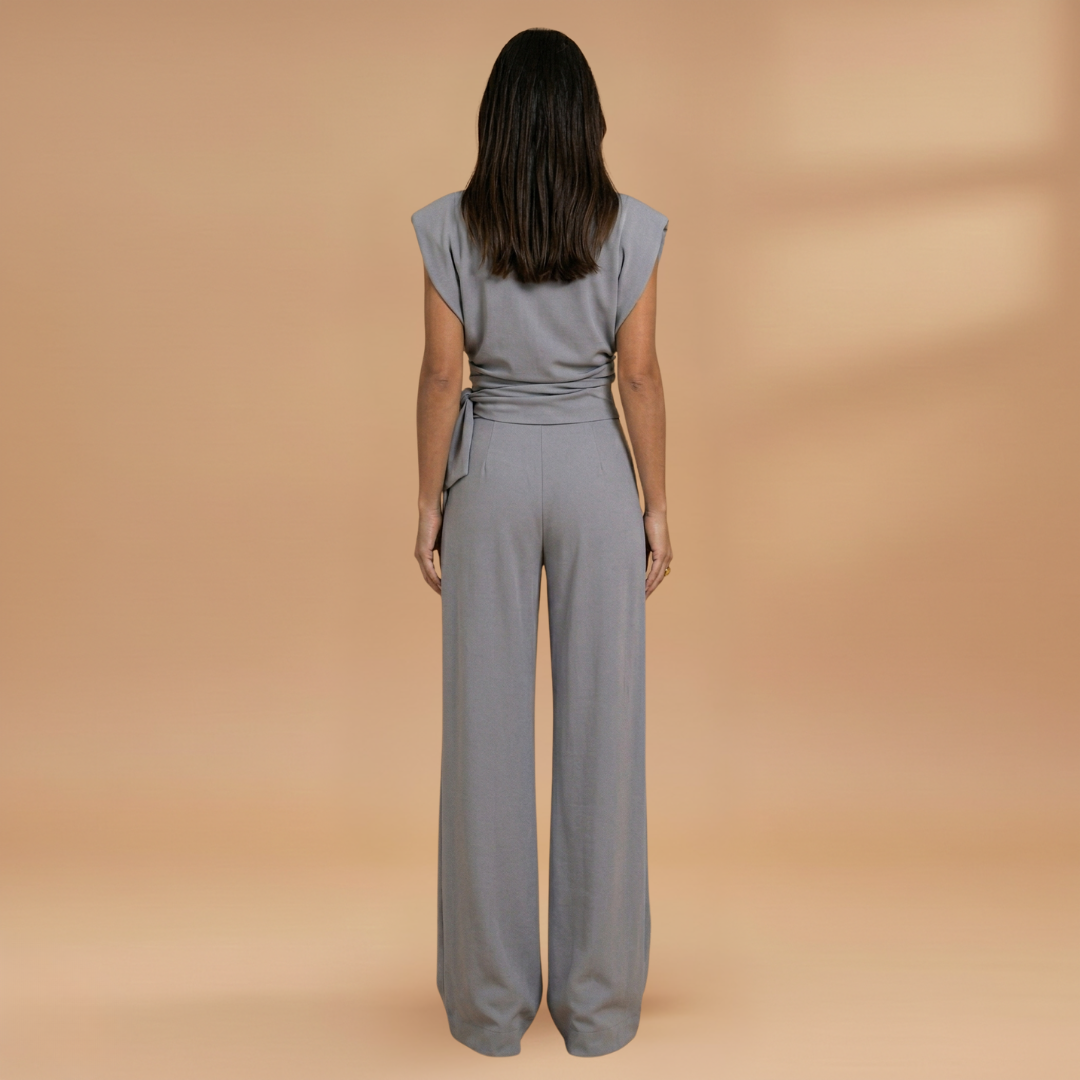 Women's Two-Piece Set with Long Sleeves and Straight Trousers