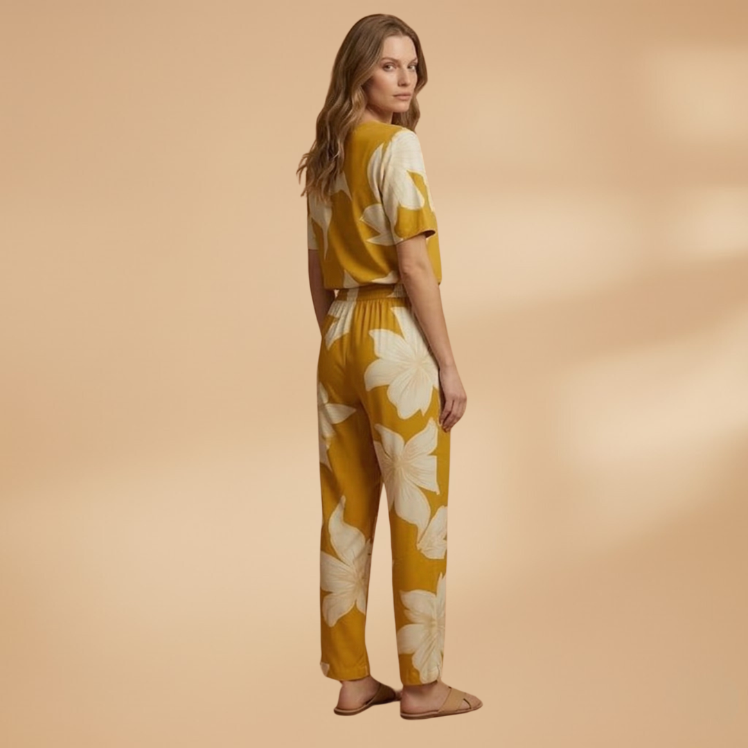 Women’s Two‑Piece Set with Floral Top and Wide Trousers