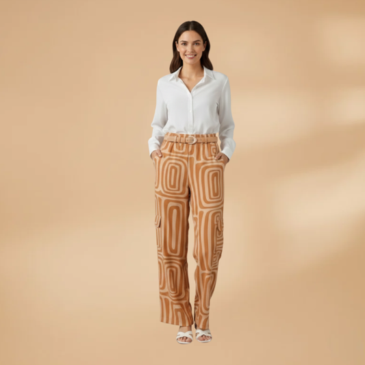 Women’s Blouse and Trousers Set with Tailored Fit and Button Fastening