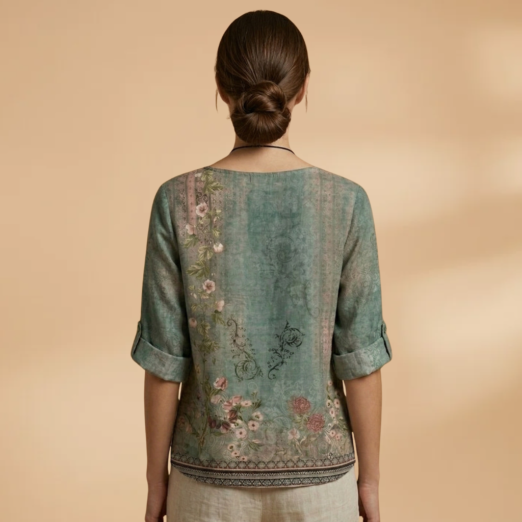 Women's Blouse with Floral Pattern and Relaxed Fit