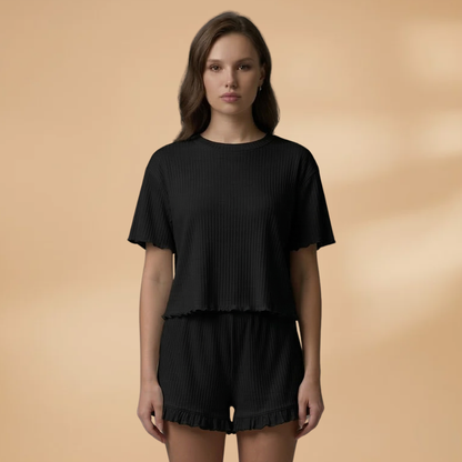 Women’s Loungewear Set with Ruffle Details and Ribbed Surface