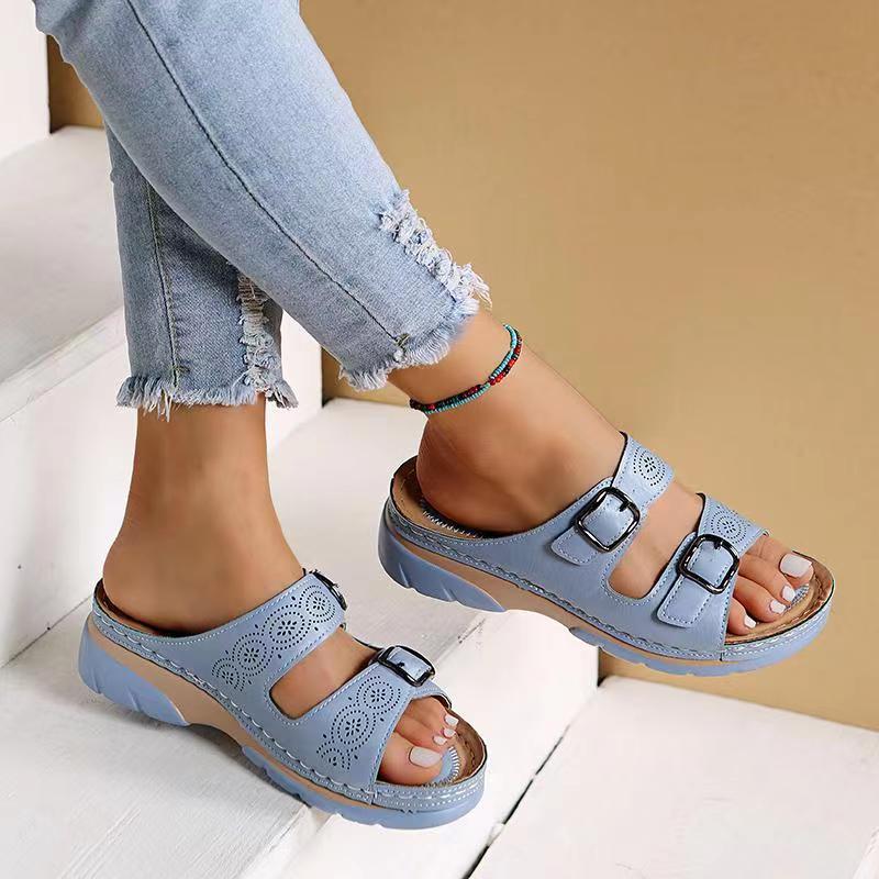 Chic Sandals with Straps for Women