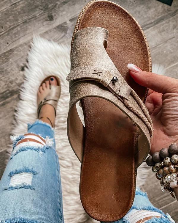 Comfortable and Supportive Open-Toe Sandals with Buckle Design for Women